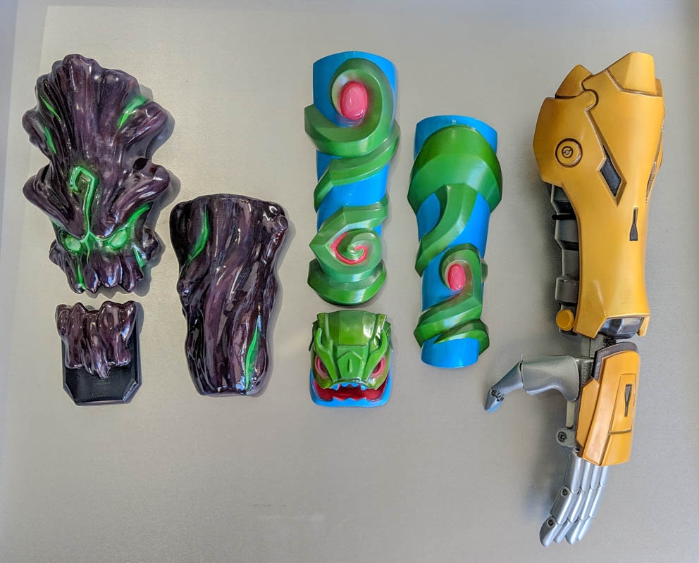 Πρόσθετα μέλη από Halo και League of Legends