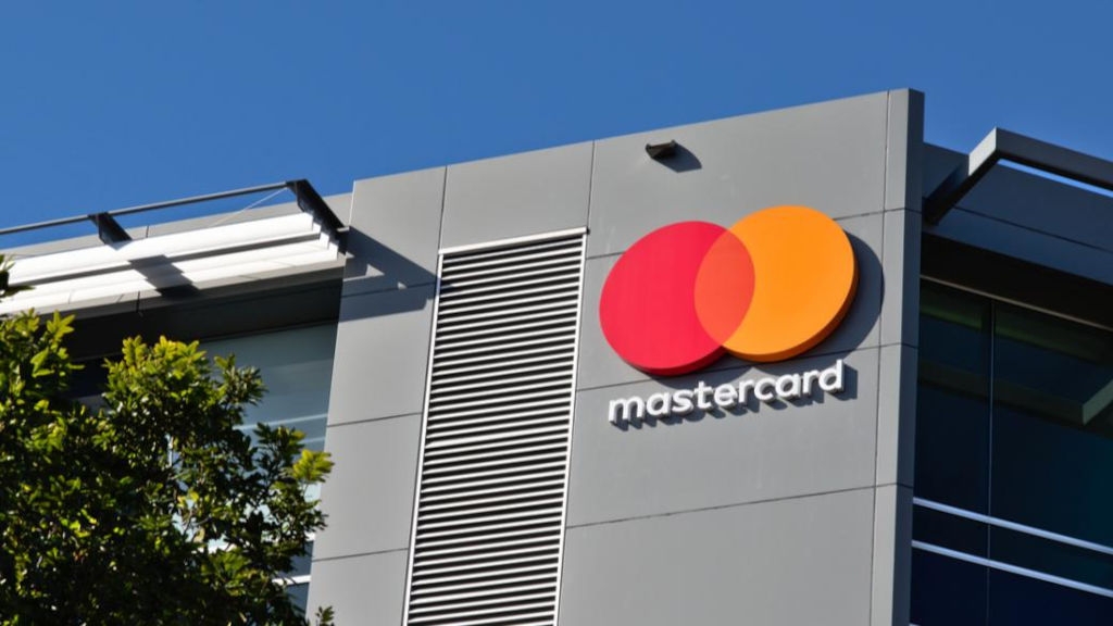 Η Mastercard απαντά στις κατηγορίες για την πίεση αφαίρεσης των adult games