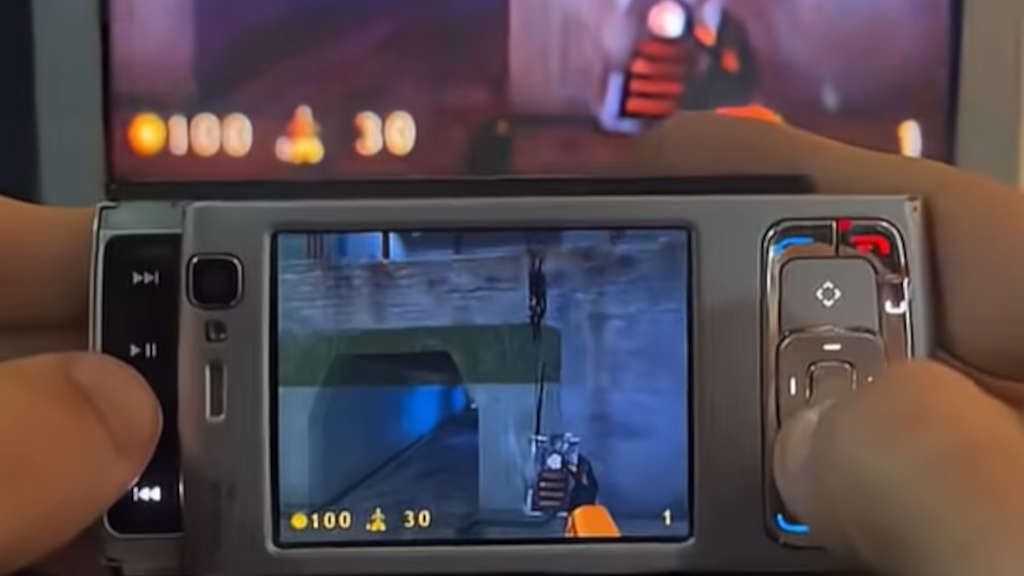Το Half-Life τρέχει σε Nokia N95 του 2007 στα 30 fps με πληκτρολόγιο και ποντίκι!