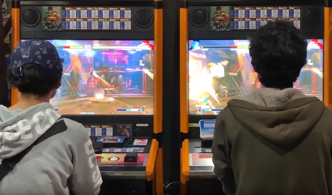 Το Street Fighter V κυκλοφορεί στα Arcade