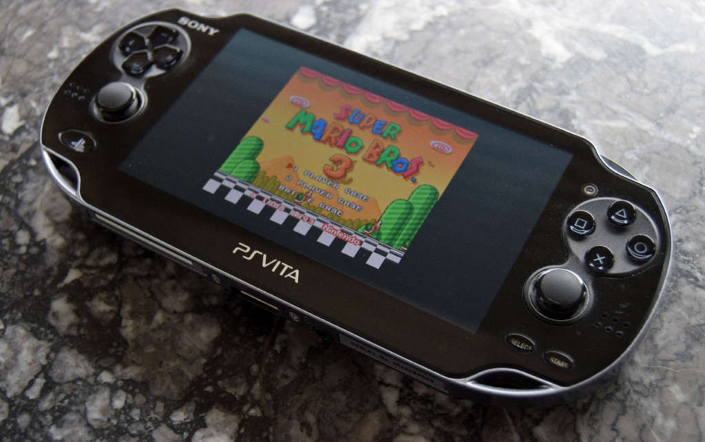 Έσπασε η προστασία του PS Vita