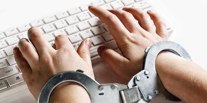 Η Ευρωπαϊκή Ένωση ψηφίζει νόμο που λογοκρίνει οτιδήποτε ανεβάζουμε στο Internet